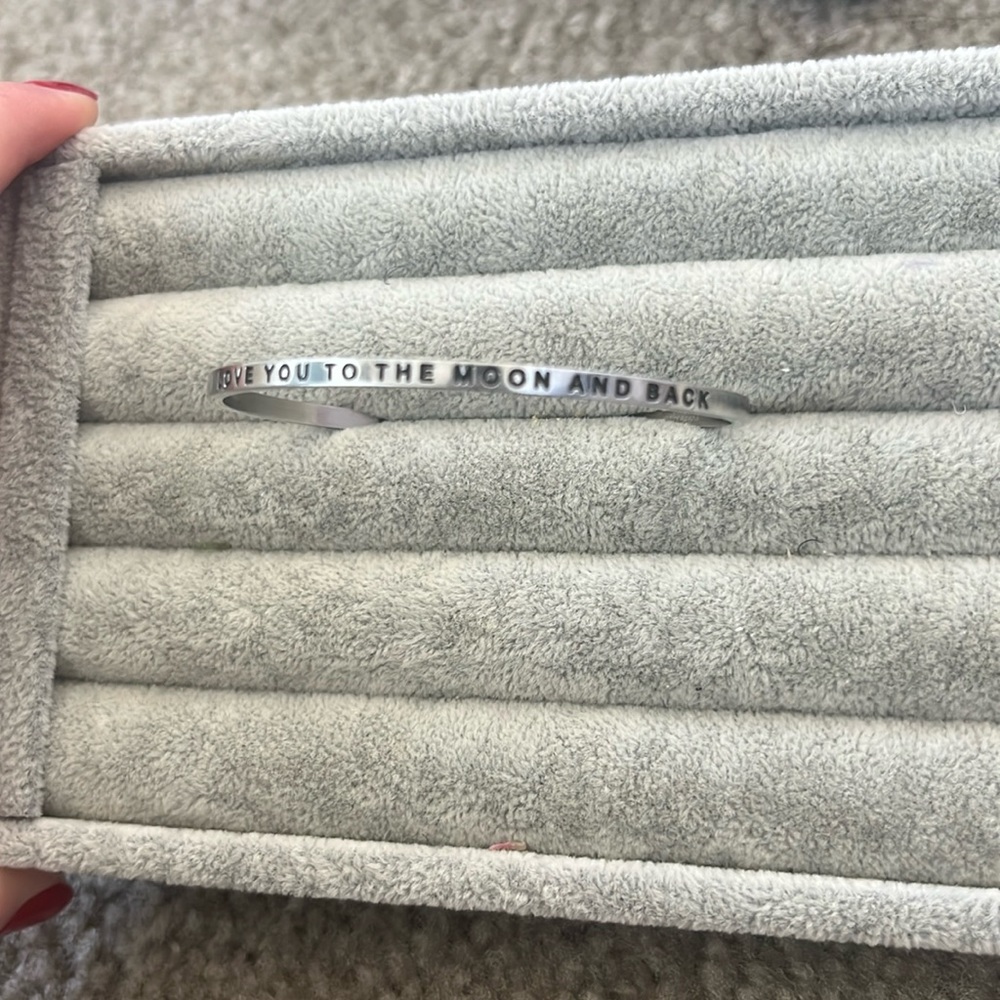 Gorgeous Bangle silver color